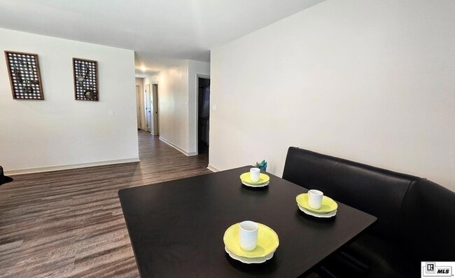 Photo - 923 Fortune Dr