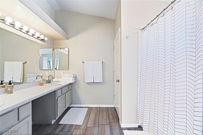 Photo - 8213 Grassy Point Cir