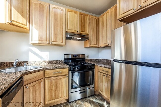Photo - 1450 Castro St Unit 24