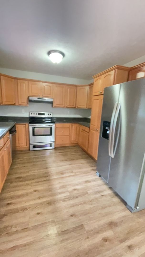 Photo - 140 Bob O' Link