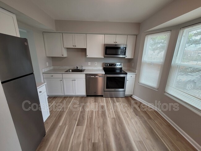 Photo - 6002 Edgelake Dr