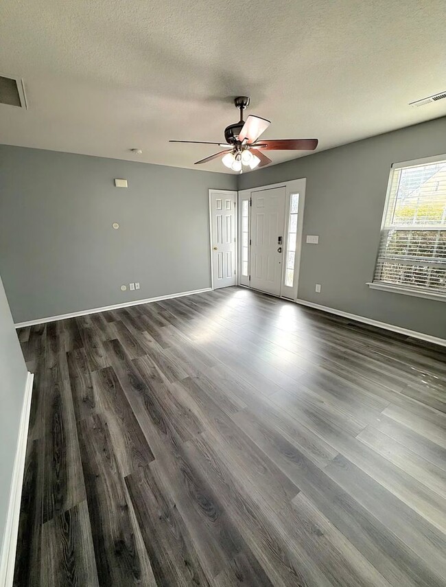 4408 Betty Ln