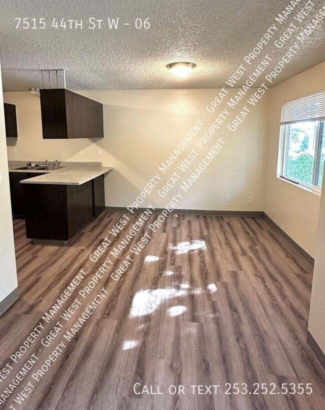 Photo - 7515 44th St W Unit 06