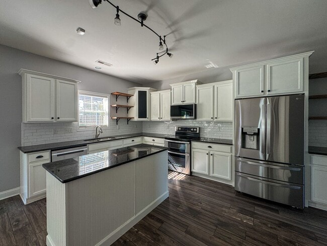 Photo - Stunning 4 Bed 2.5 Bath Home in Lexington Plantation