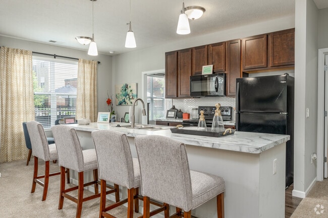 2BR, 2BA - 1,139SF - Kitchen