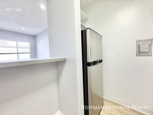 Photo - 12309 Burbank Blvd Unit 6