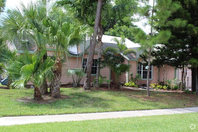 Building Photo - 785 Juniper Pl Rental