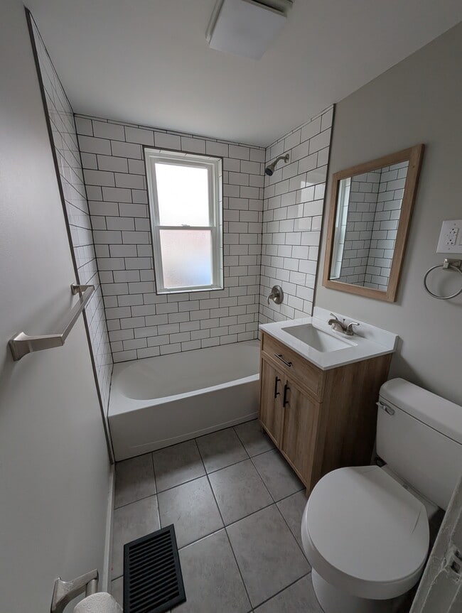 Photo - 4128 Colerain Ave Unit Apt 1