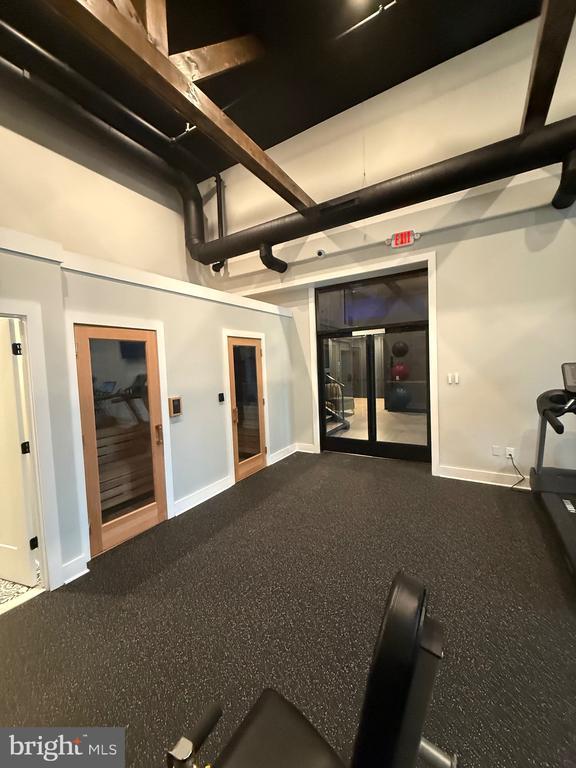581 Jamestown Ave.