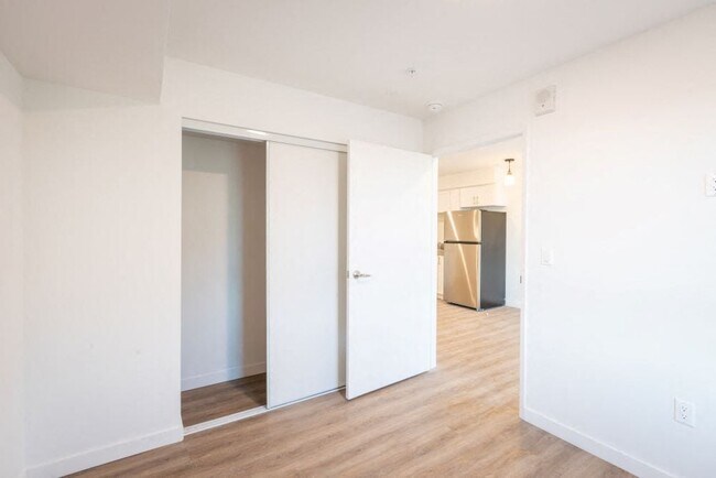 11630-11640 S Main St (110 E. 116th St)