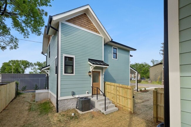 Building Photo - Fabulous 1 bedroom East Nashville New Construction