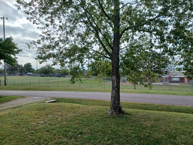 Photo - 206 S Bagby St