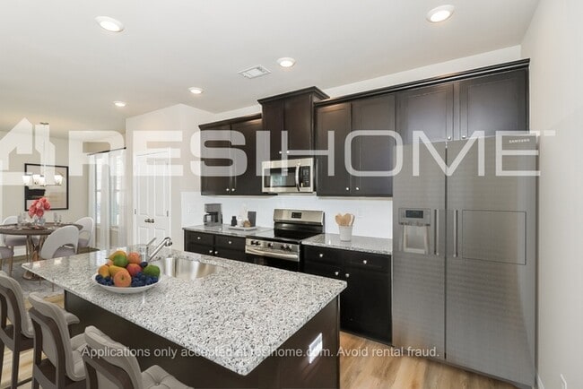 Photo - 372 Phaeton Ln