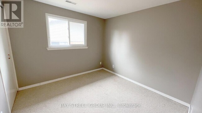 Photo - 31 Colonsay Rd