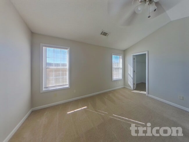 Photo - 7955 Streamside Ln