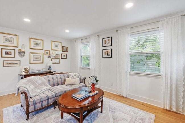 238 Thuss Ave Unit 1