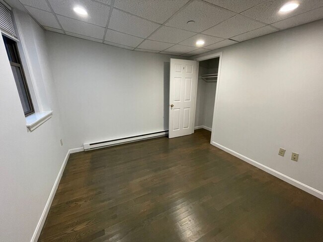 Photo - Avl NOW - Spacious garden level Fenway 2BR