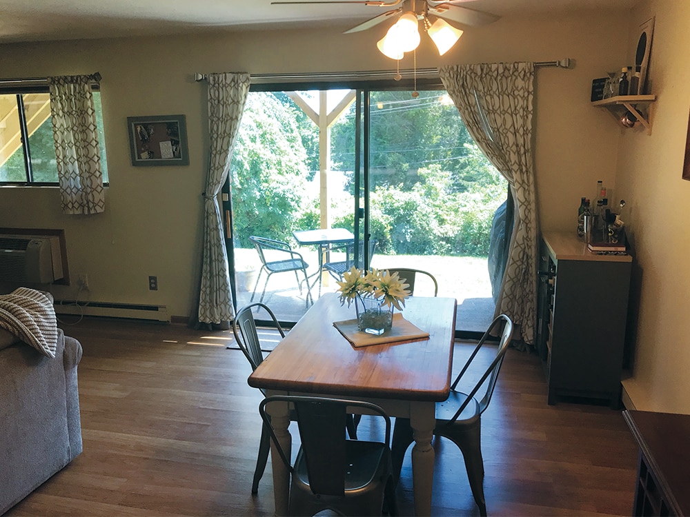Photo - 3 Murphys Ln (Shelton, CT)