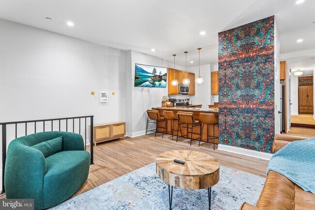 Photo - 569 N 20th St