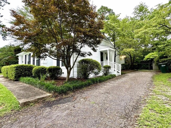 Photo - 2530 Mirror Lake Dr