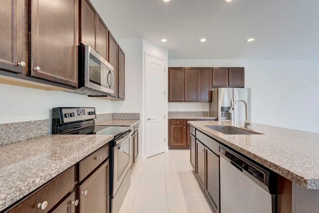 Photo - 9075 Kingsmoor Way