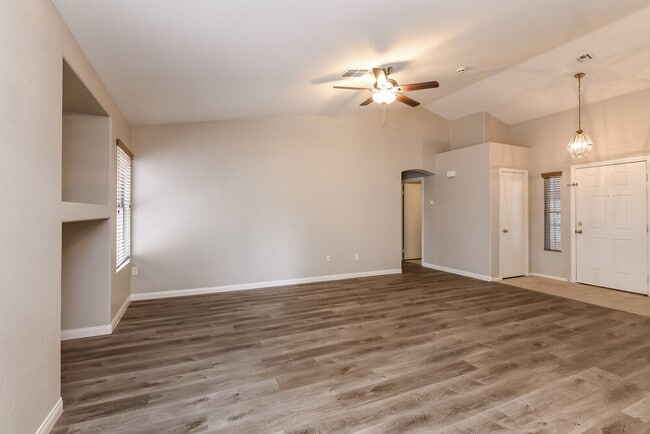 Photo - 1113 Nordyke Ave