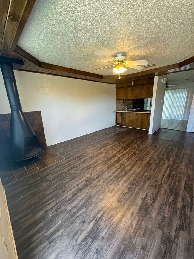Building Photo - 6111 36th St Unit C Rental