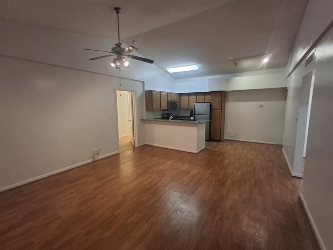 Photo - 721 Lyons Rd Unit 15-205