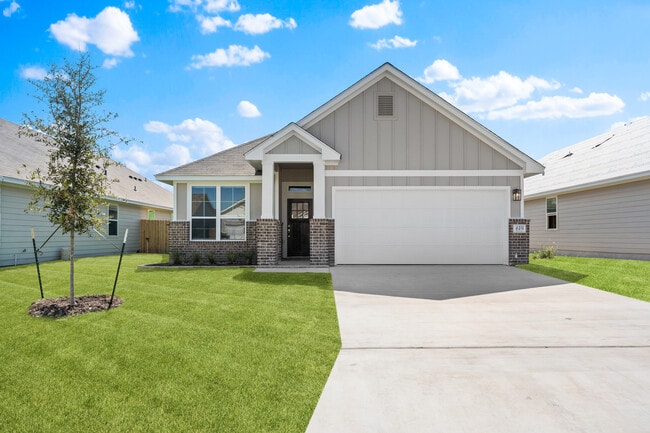 Building Photo - 619 Killam Dr