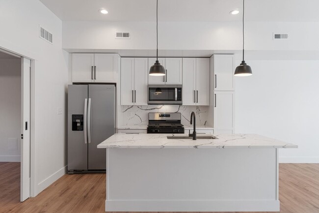 Photo - 506 Foreland St Unit 1