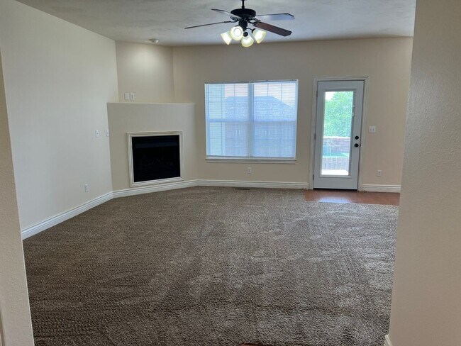 Photo - 3 Bedroom Ozark Home in Wonderful Neighborhood!