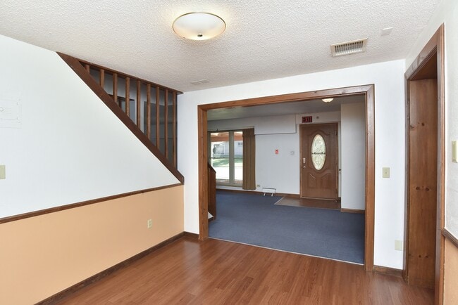 Photo - 5741 W Cedar Ave