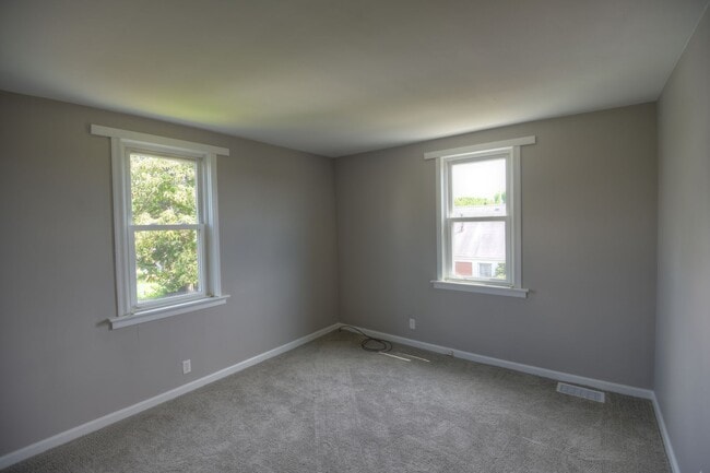 Photo - 2-Bedroom, 1-Bath Single-Family Home with Integral Garage and Renovated Interior for Rent