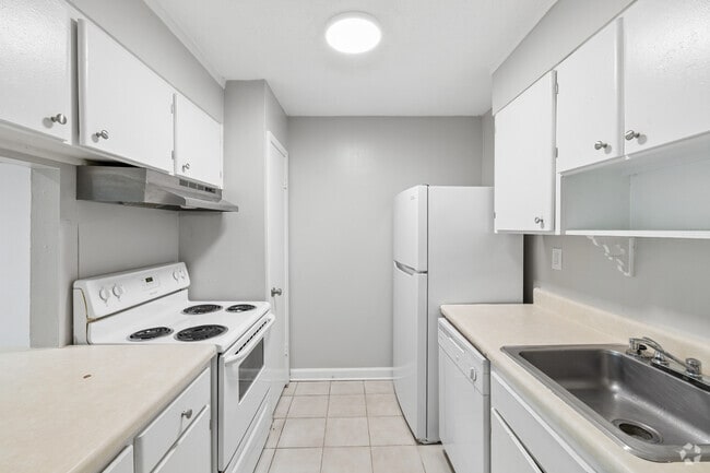 Unit 3 - 2BR, 1BA - 950SF - Kitchen