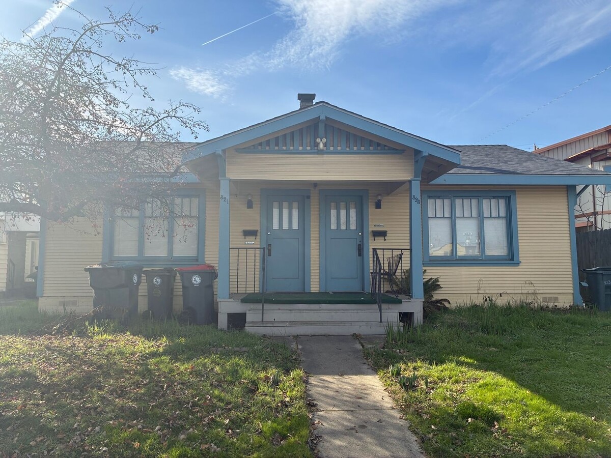 Quaint Vintage Duplex Near Downtown! - Quaint Vintage Duplex Near Downtown!