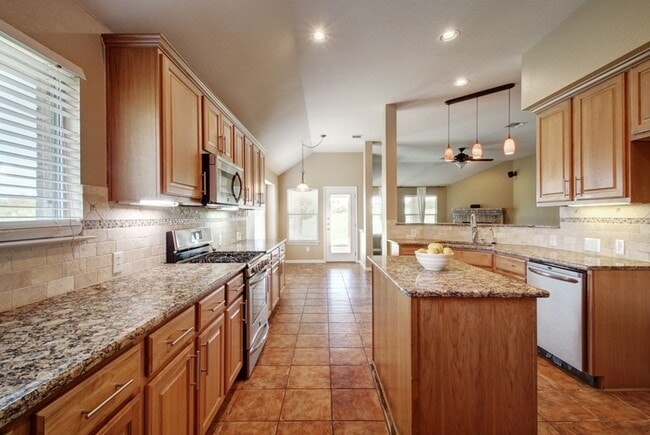 Photo - 19704 Vilamoura St