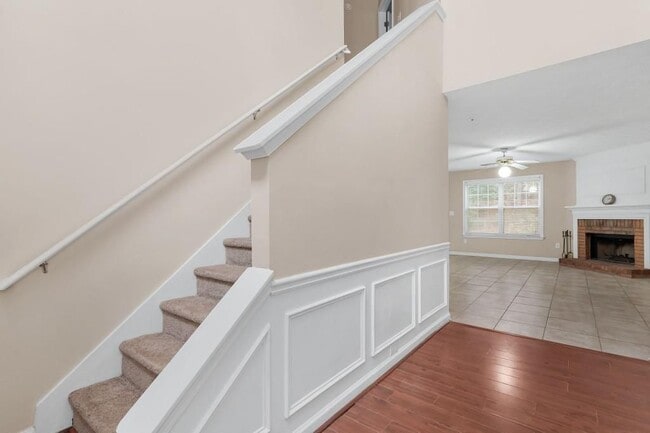 Photo - 1393 Glenover Way