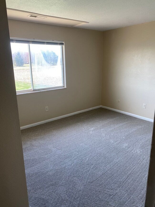 Building Photo - 10737 S Dixie Hwy Unit 1 Rental