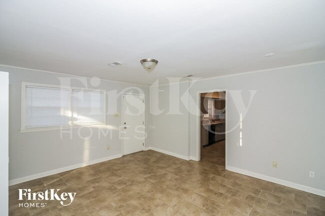 Photo - 1569 Marcia Rd