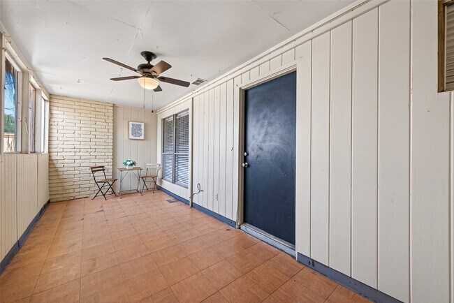 Photo - 7714 Renwick Dr Unit D13