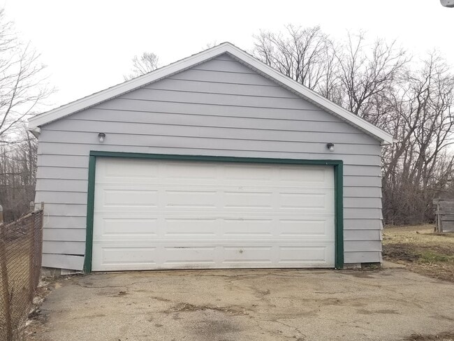 Photo - 2028 E South St