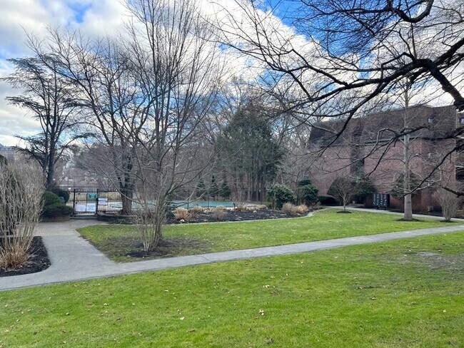 Photo - 140 Kenrick St Unit 21