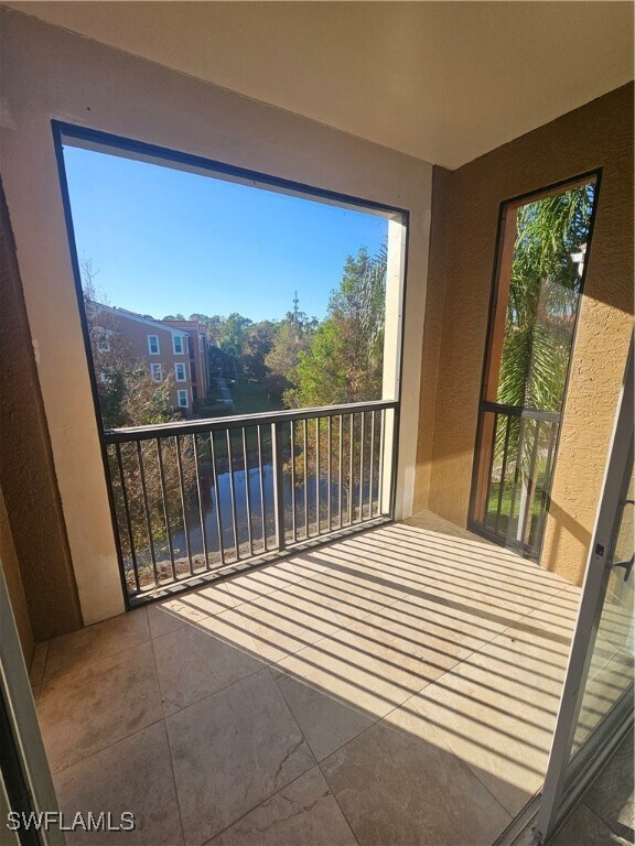Photo - 1200 Reserve Way Unidad 302