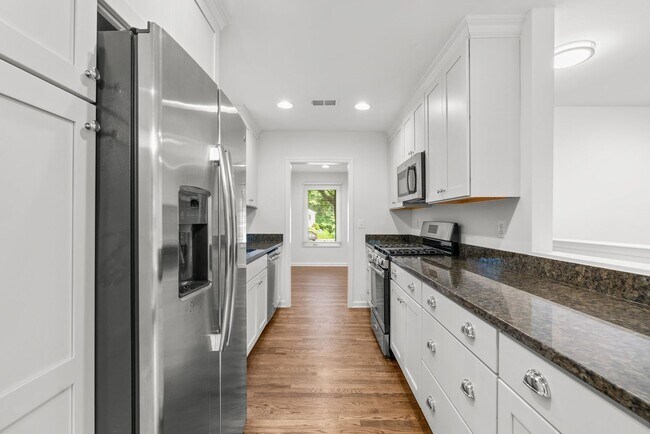 Photo - 3BR/4BA - Silver Spring Rambler on Quiet Cul-de-Sac Near Sligo Creek Park