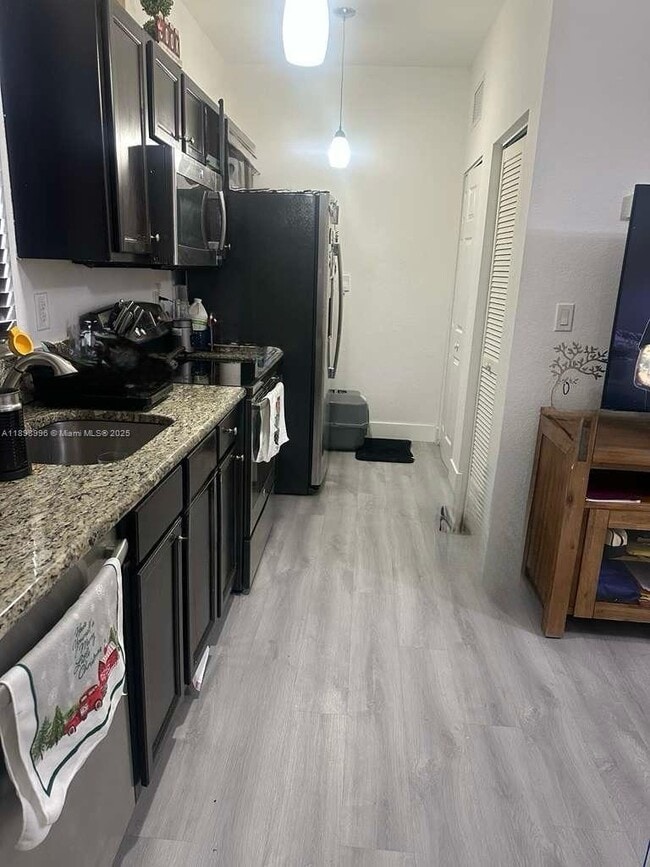 Photo - 17154 SW 93rd St Unit Studio