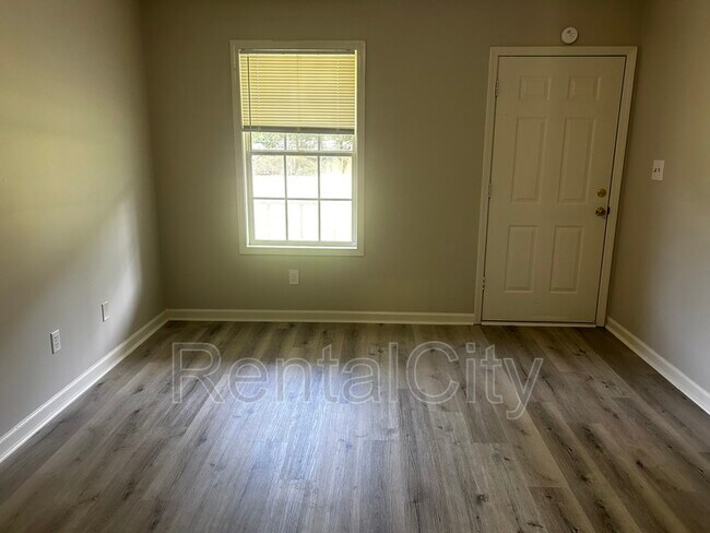 Photo - 606 E Cooper St Unit B