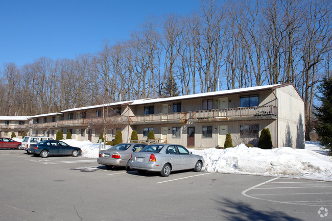 Halfmoon Court Apartments - Halfmoon Court Apartments