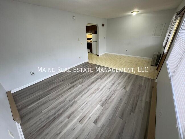 Photo - 202 Main Rd Unit 4