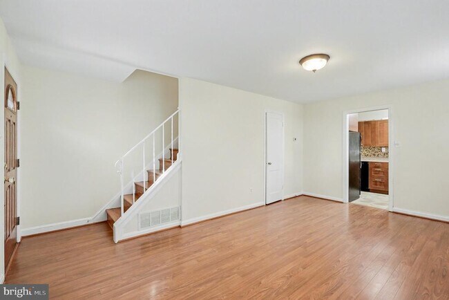 Photo - 5838 Fifer Dr