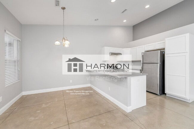 Photo - 5326 N Hillside St